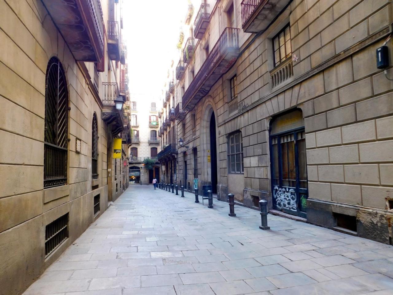 Pension Mariluz Barcelona Exterior photo